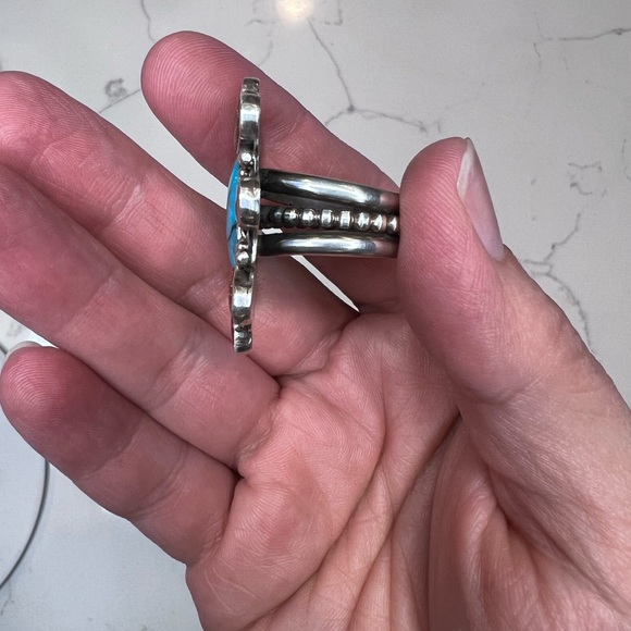 Size 10 Memento Metal flower ring - Picture 6 of 6